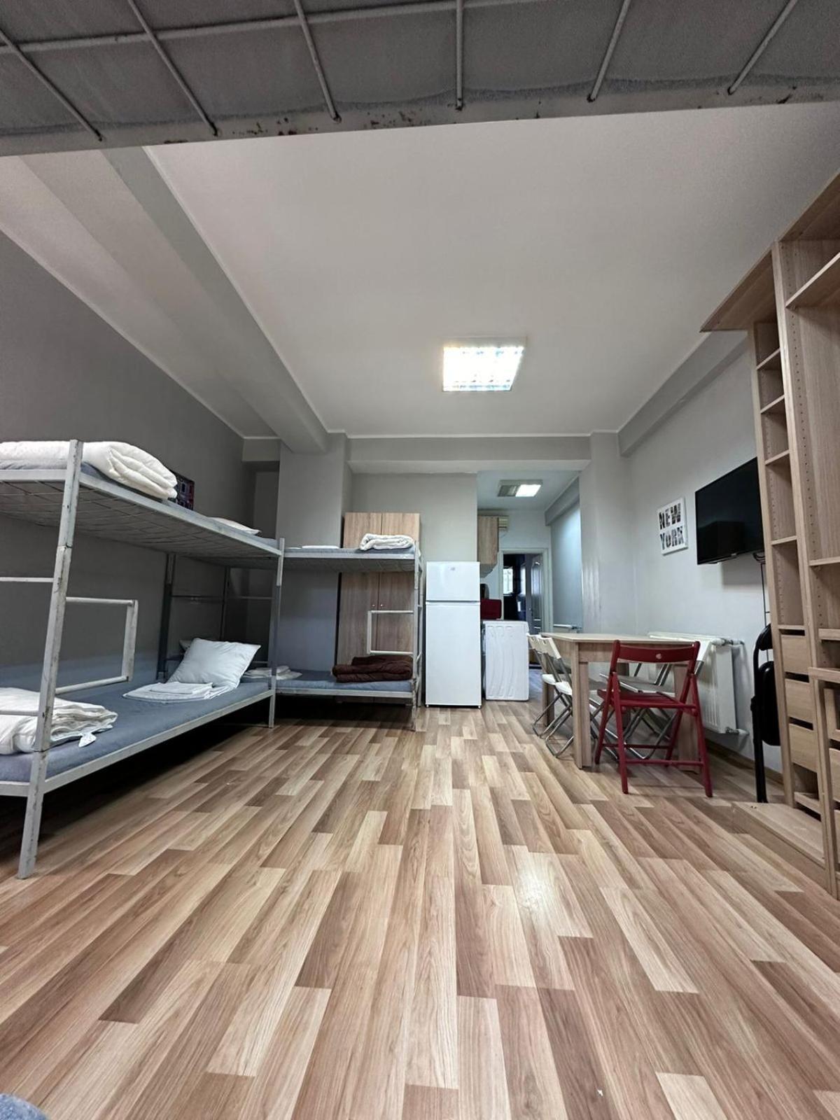 Heights Accommodation Unirii Free Parking Zone Bucharest Exterior photo